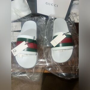 NWT GUCCI SLIDES